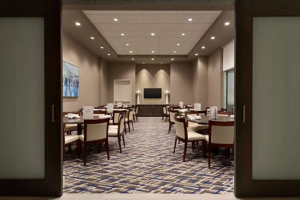 Фото Embassy Suites Kansas City/Olathe