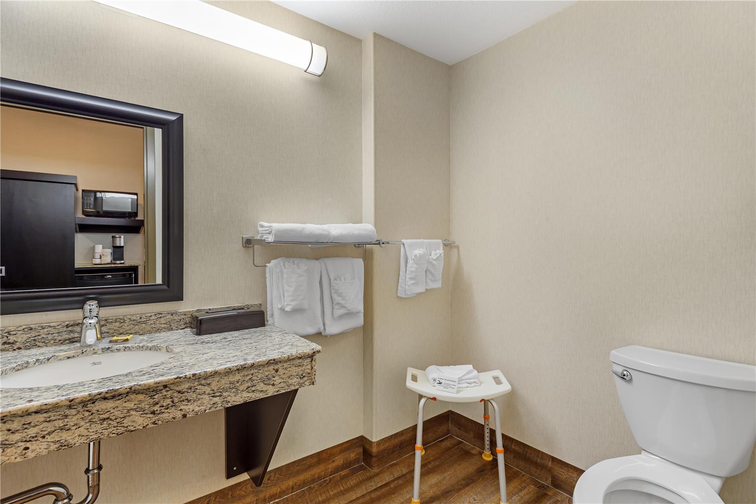 Фото Best Western Plus The Inn At St. Albert