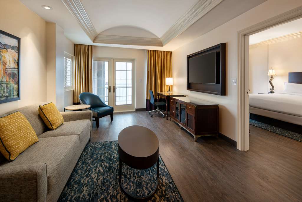 Фото Embassy Suites by Hilton New Orleans
