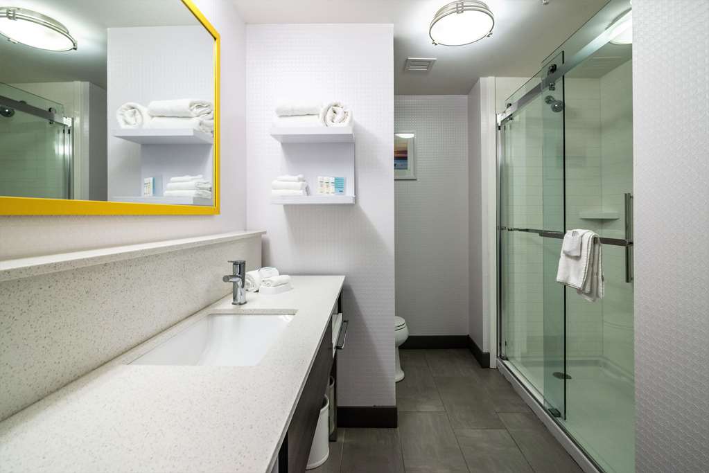 Фото Hampton Inn & Suites Allen Park