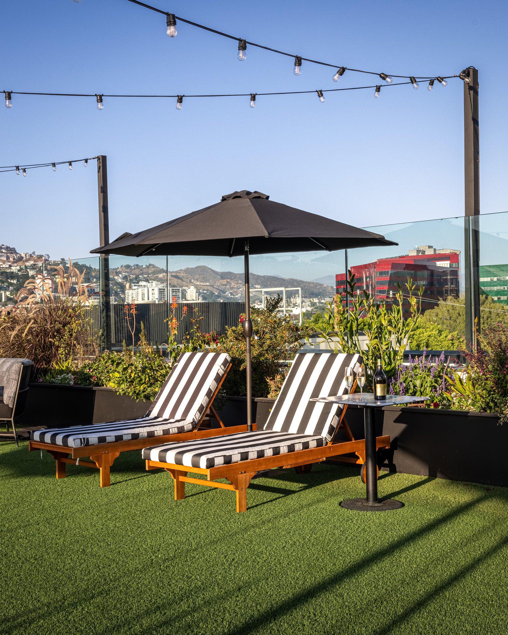 Фото Kimpton La Peer Hotel