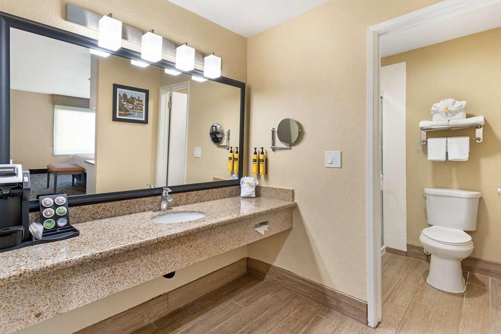 Фото Best Western Plus Heritage Inn