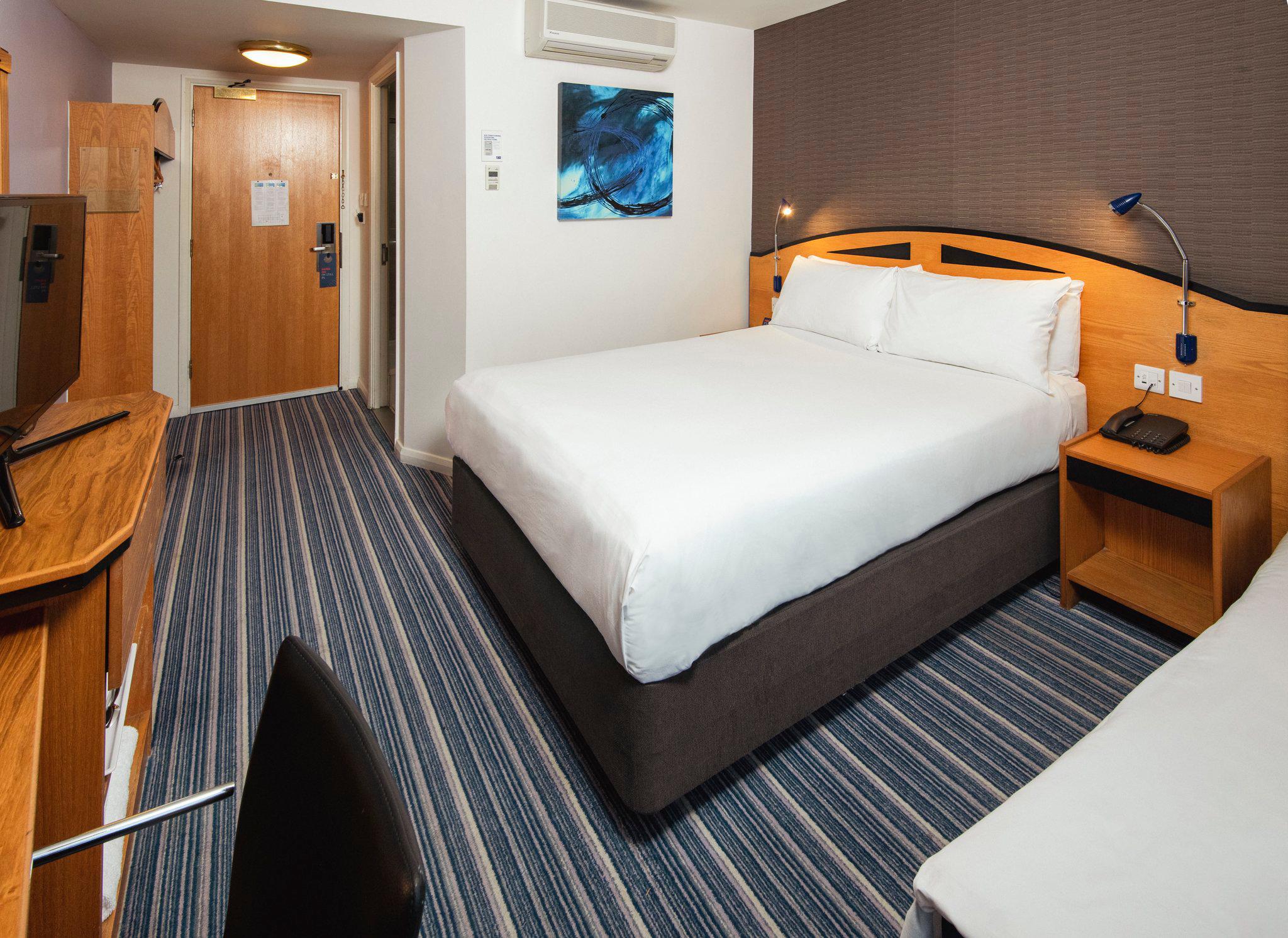 Фото Holiday Inn Express Bristol City Centre by IHG