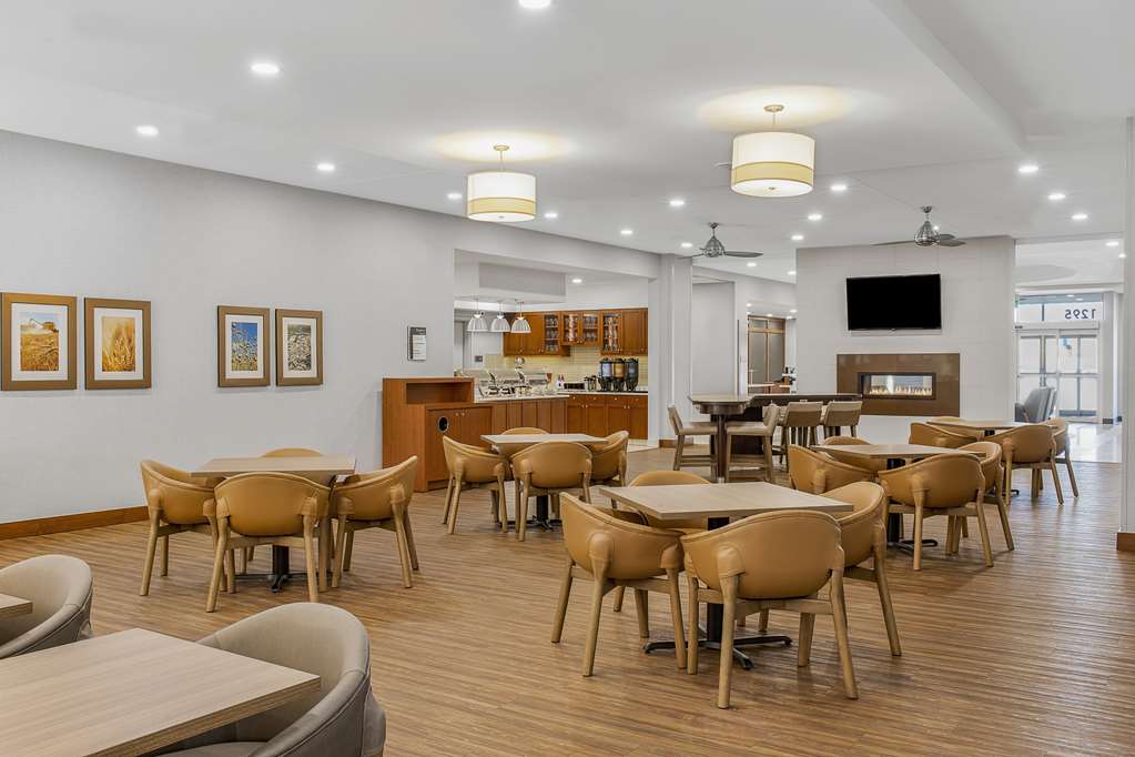 Фото Homewood Suites by Hilton Winnipeg Airport Polo Park MB