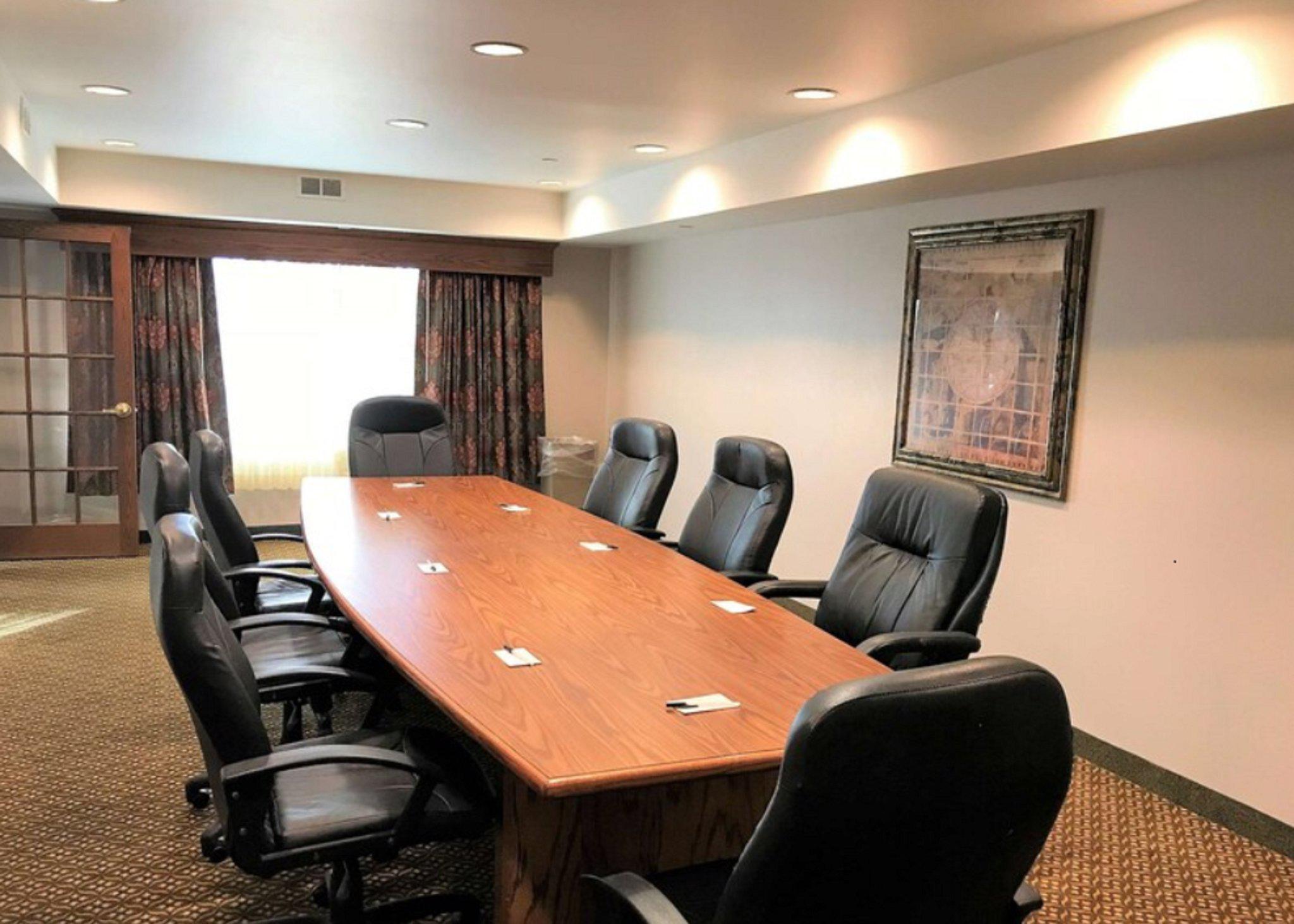 Фото Holiday Inn Express & Suites Zion by IHG
