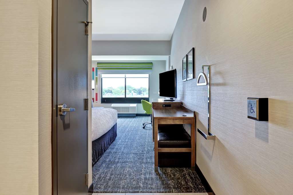 Фото Hampton Inn St Catharines Niagara