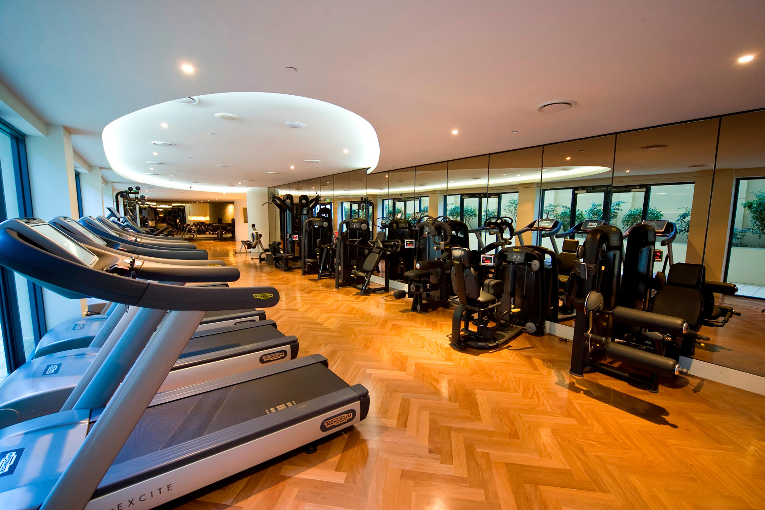 Фото Imperial Hotel Gold Coast