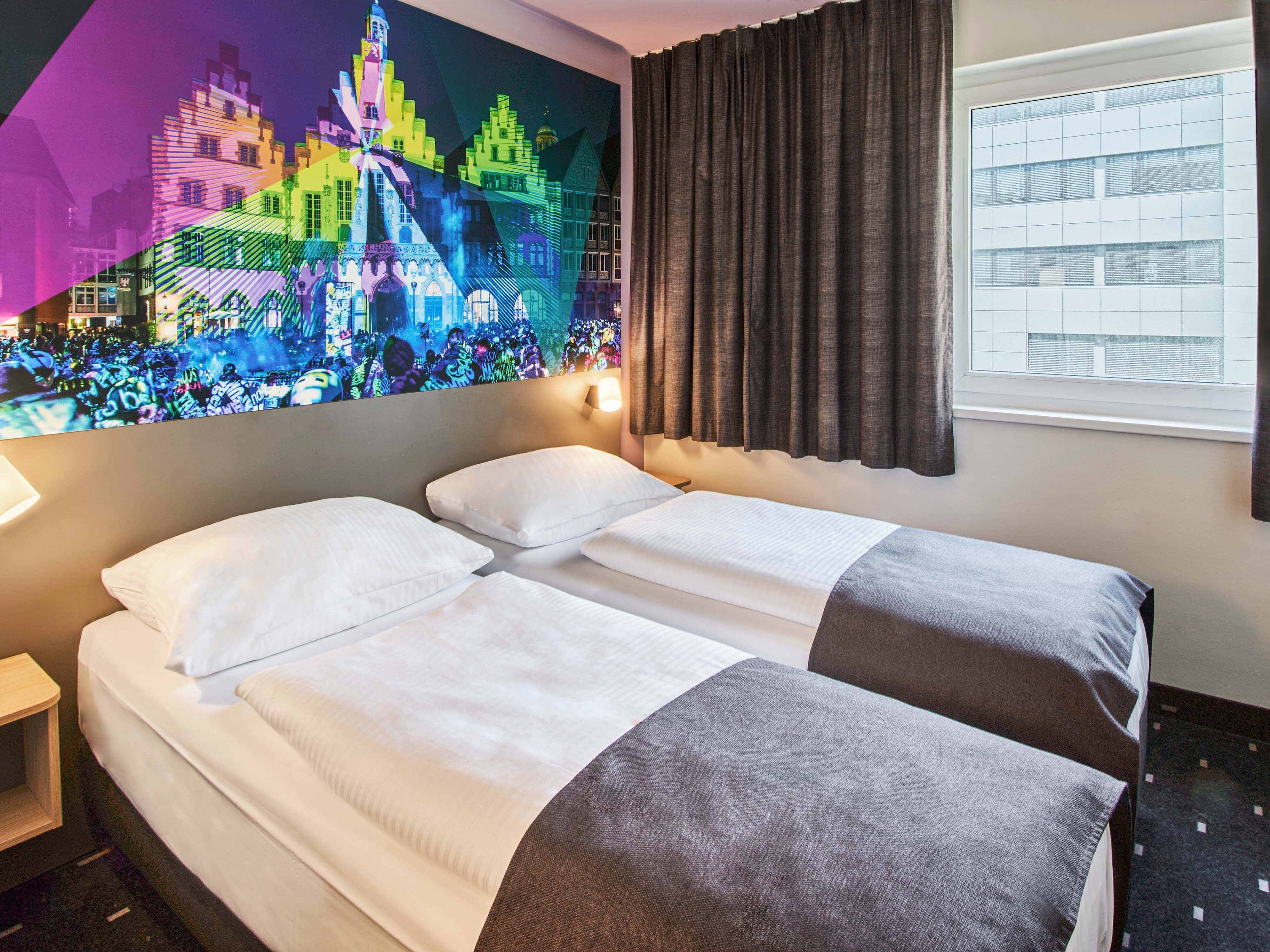 Фото B&b Hotel Frankfurt-Niederrad