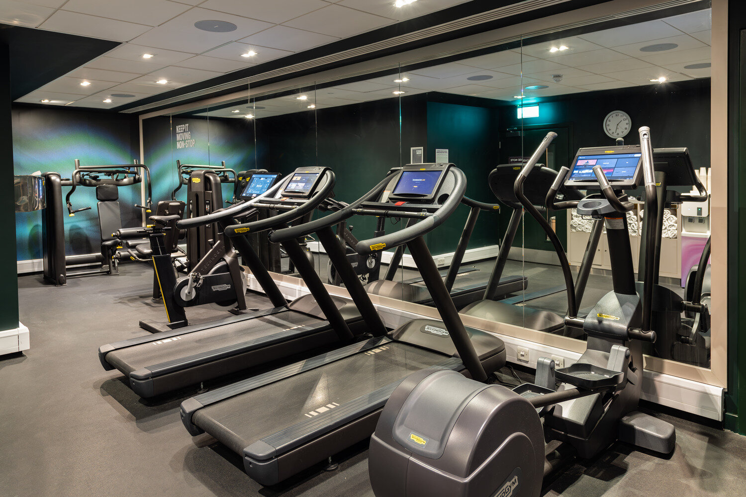 Фото Yotel London City