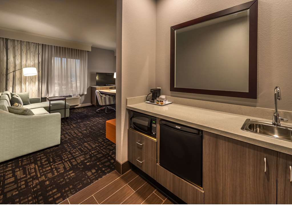 Фото Hampton Inn & Suites Reno West
