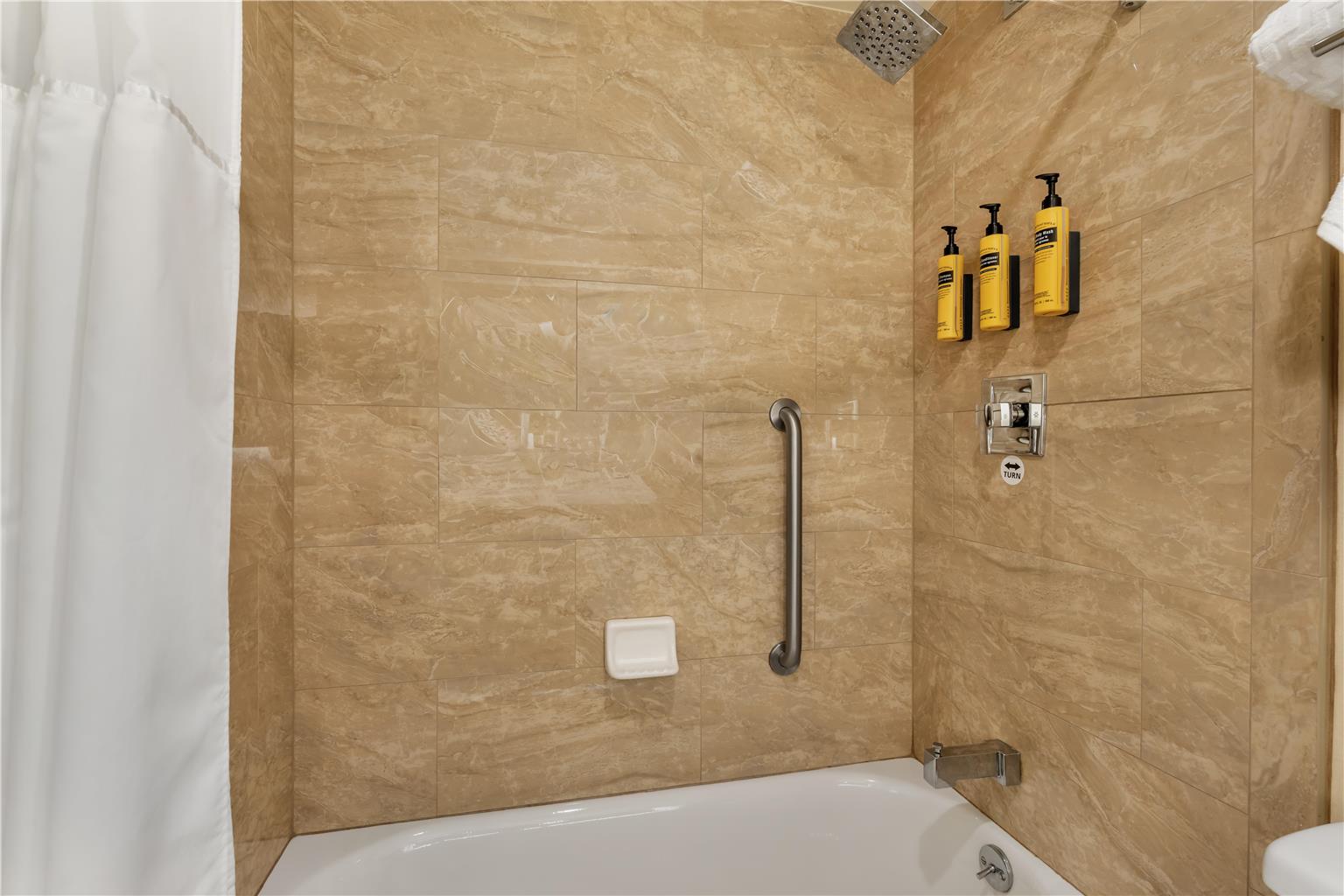 Фото Best Western Plus Carriage Inn