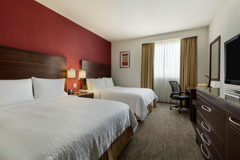Фото Hilton Garden Inn Queretaro