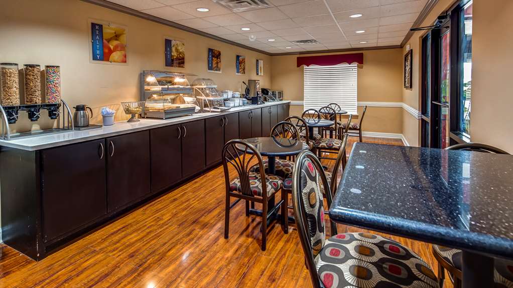 Фото SureStay Plus Hotel by Best Western Alvin