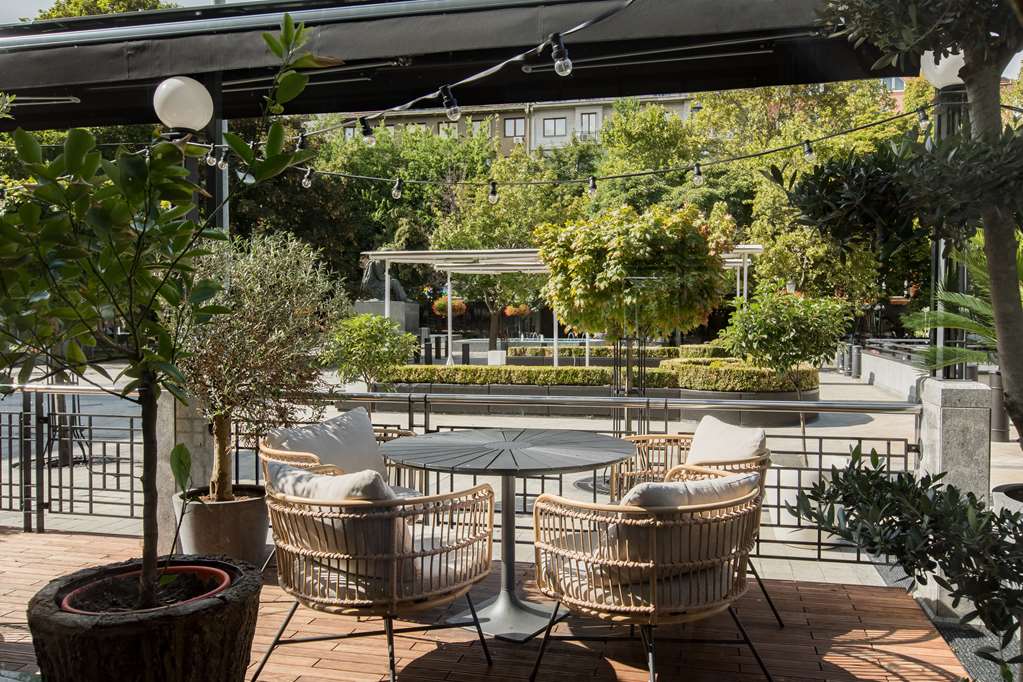 Фото Radisson Blu Carlton Hotel, Bratislava