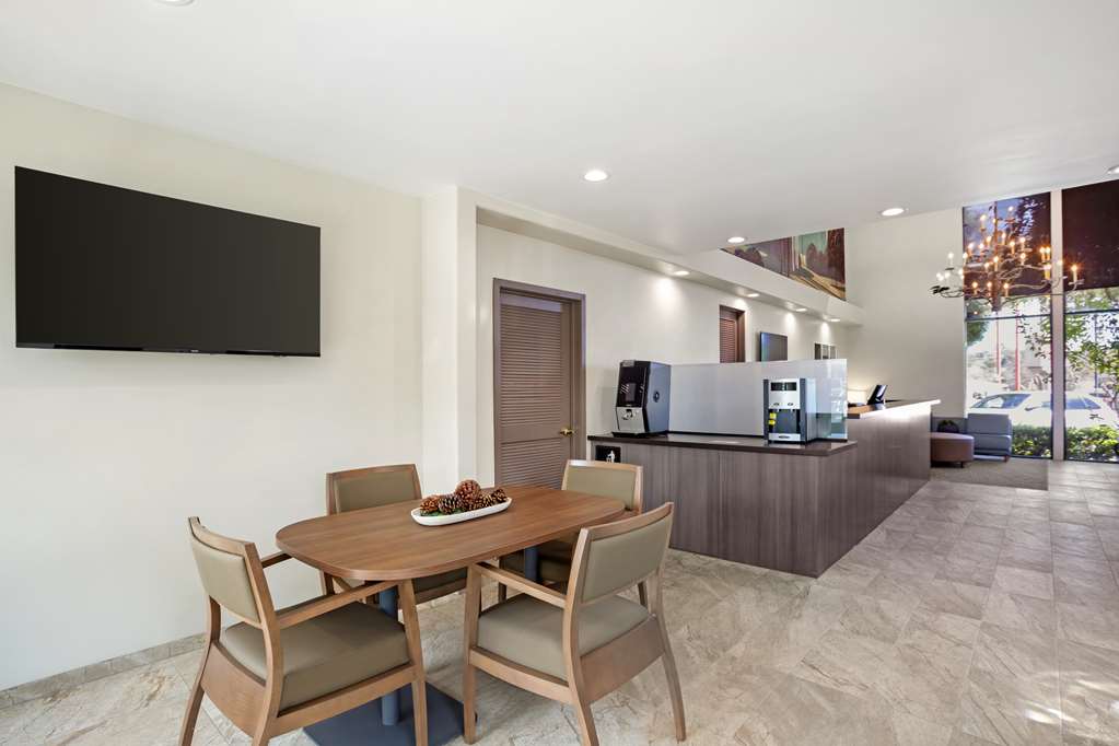 Фото Best Western Plus Black Oak