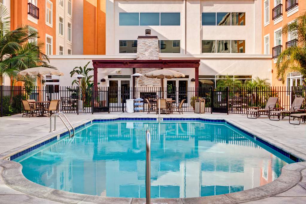 Фото Embassy Suites by Hilton Valencia