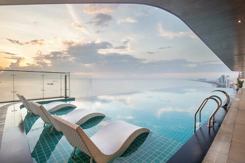 Гостиница Radisson Hotel Danang в Дананге