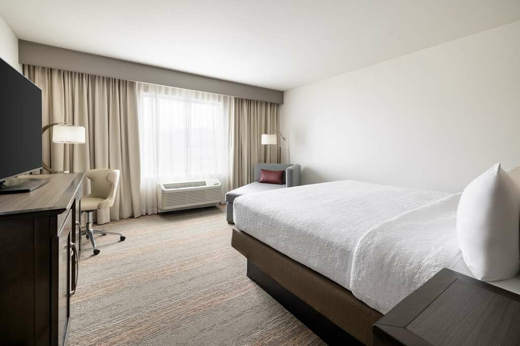 Фото Hampton Inn & Suites Napa