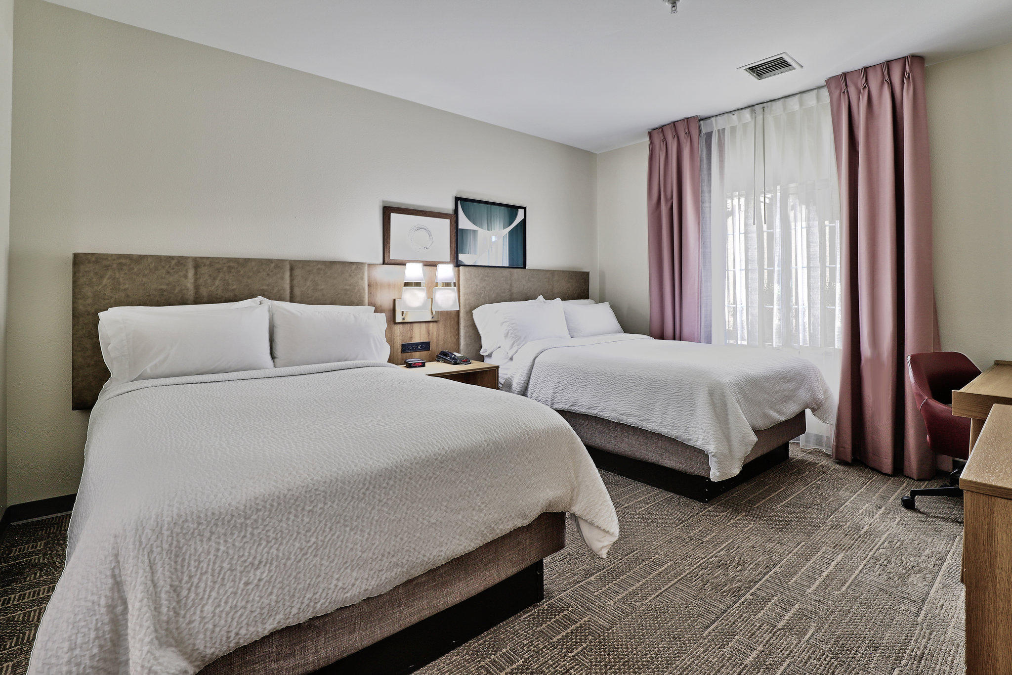 Фото Staybridge Suites Albuquerque - Airport, an Ihg Hotel