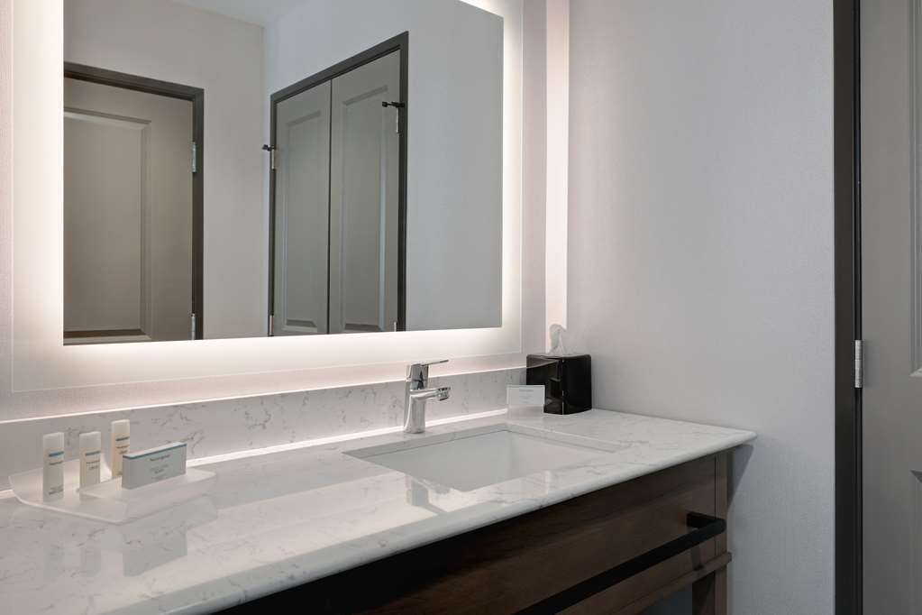 Фото Homewood Suites by Hilton Santa Clarita