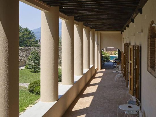 Фото Badia Giulia Prestigious Historical B&b