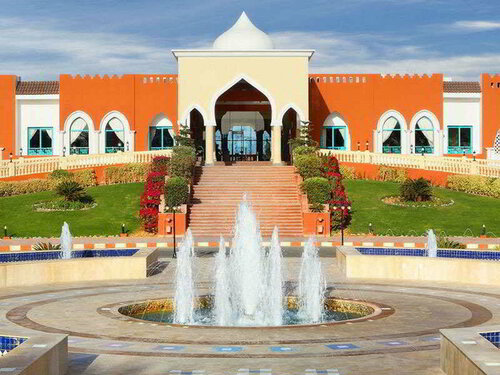 Гостиница Aladdin Beach Resort в Хургаде