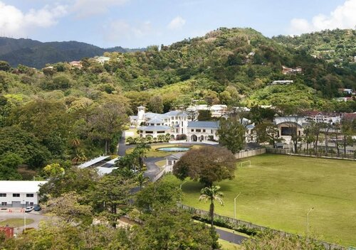 Гостиница Hilton Trinidad & Conference Centre в Порт-оф-Спейн