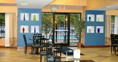 Гостиница Holiday Inn Express Hotel & Suites Suffolk, an Ihg Hotel в Штате Вирджиния