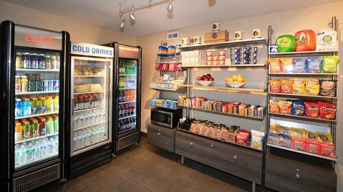 Гостиница DoubleTree by Hilton Hotel and Suites Charleston Airport в Гус-Крик