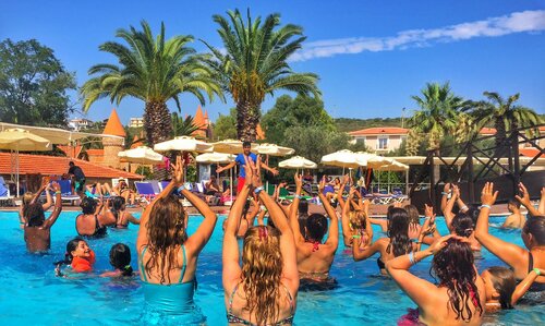 Гостиница Club Resort Atlantis в Сеферихисаре