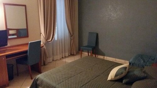 Гостиница Hotel Cavour Asti в Асти