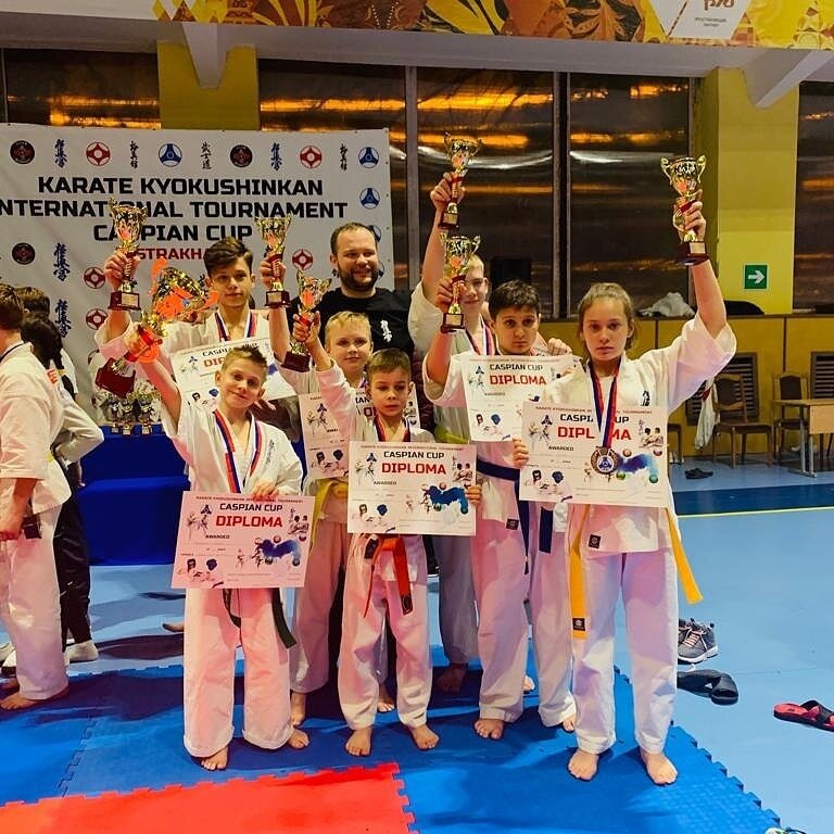 مدرسة رياضية Podolsk school Kyokushinkai karate Firsanov Alexei ، ، صورة