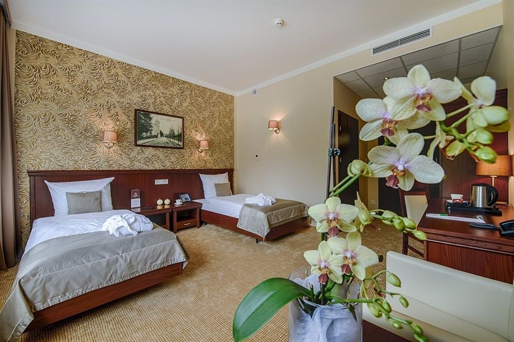 Фото Hotel Trzebnica