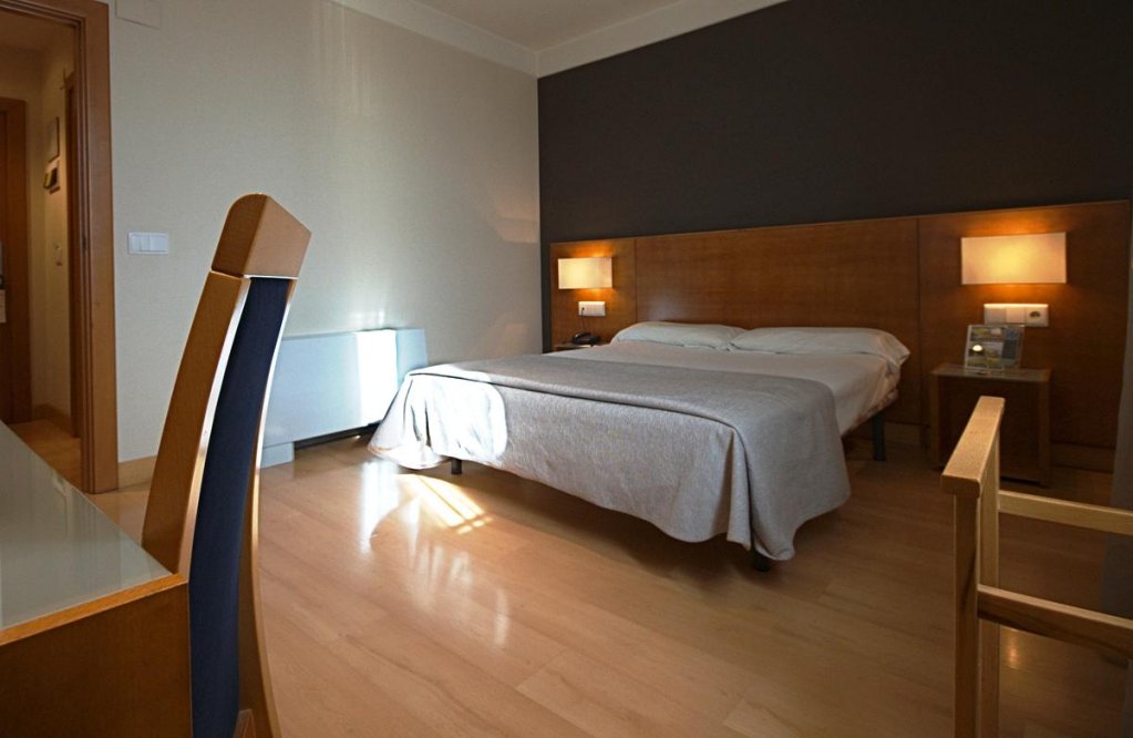 Фото Hotel Zenit Logroño