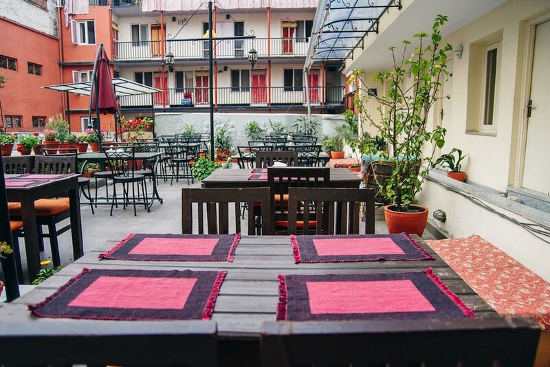 Гостиница Highlander Inn в Катманду