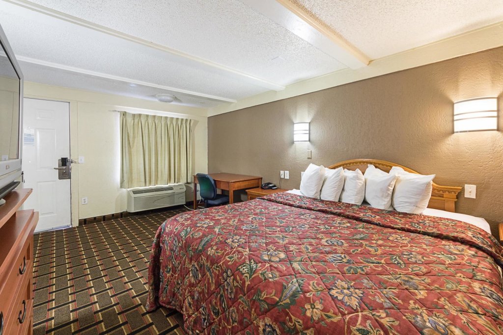 Фото Motel 6 North Fort Myers