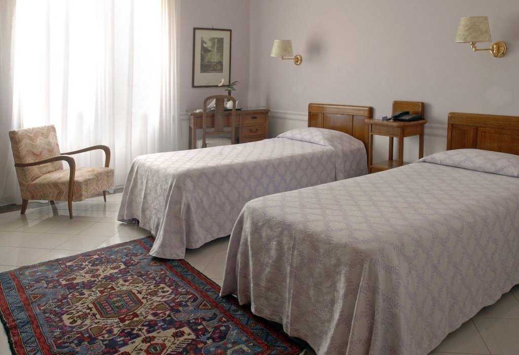 Фото Hotel Lancelot