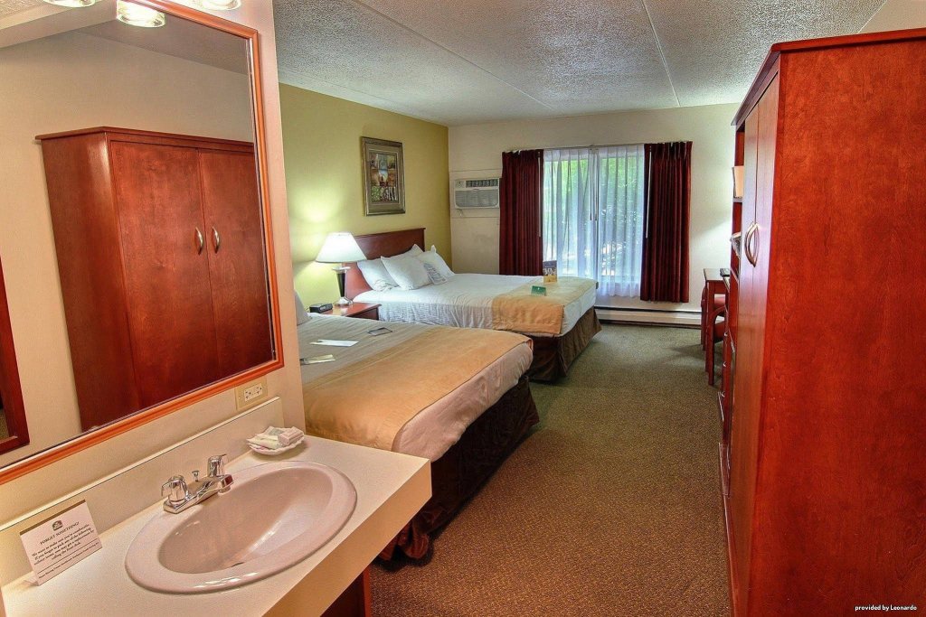 Фото Best Western Plus Traverse City
