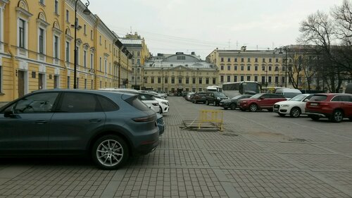 Автомобильная парковка санкт петербург