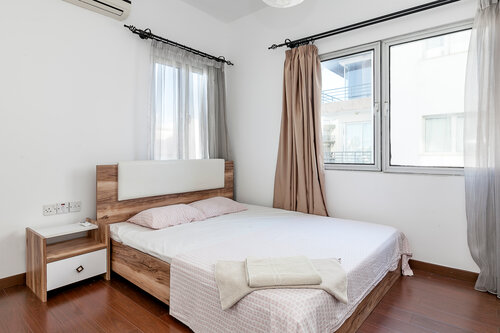 Гостиница Rix Apartments в Кирении