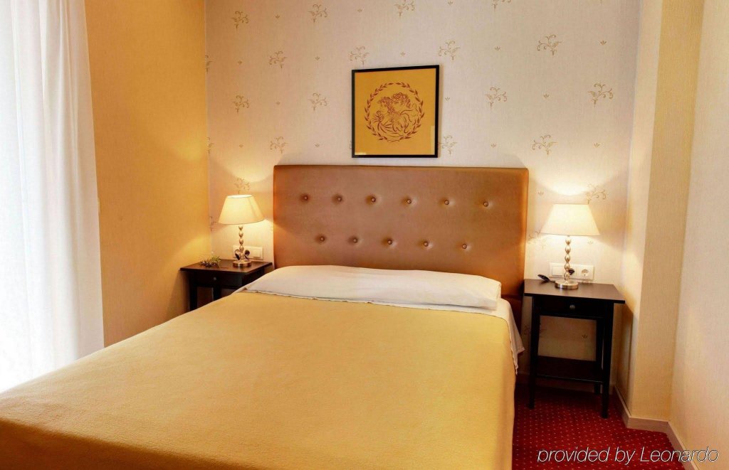 Фото Phidias Hotel