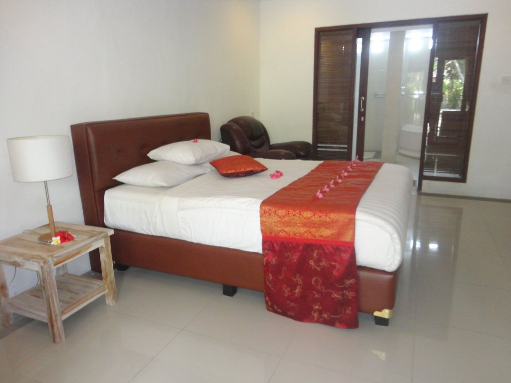 Фото Puri Cantik Bungalow