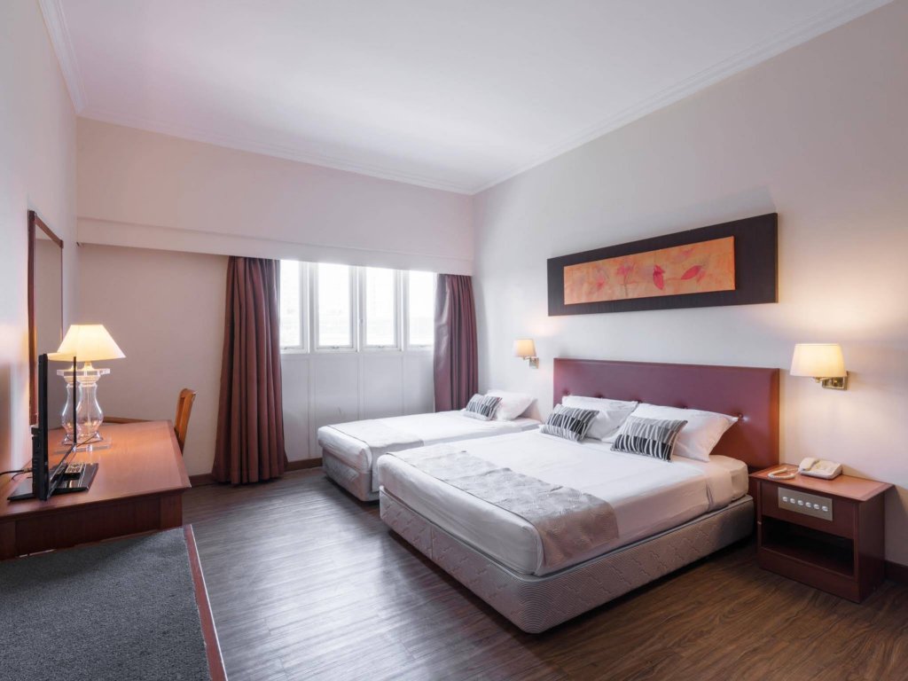 Фото Hotel 81 Tristar