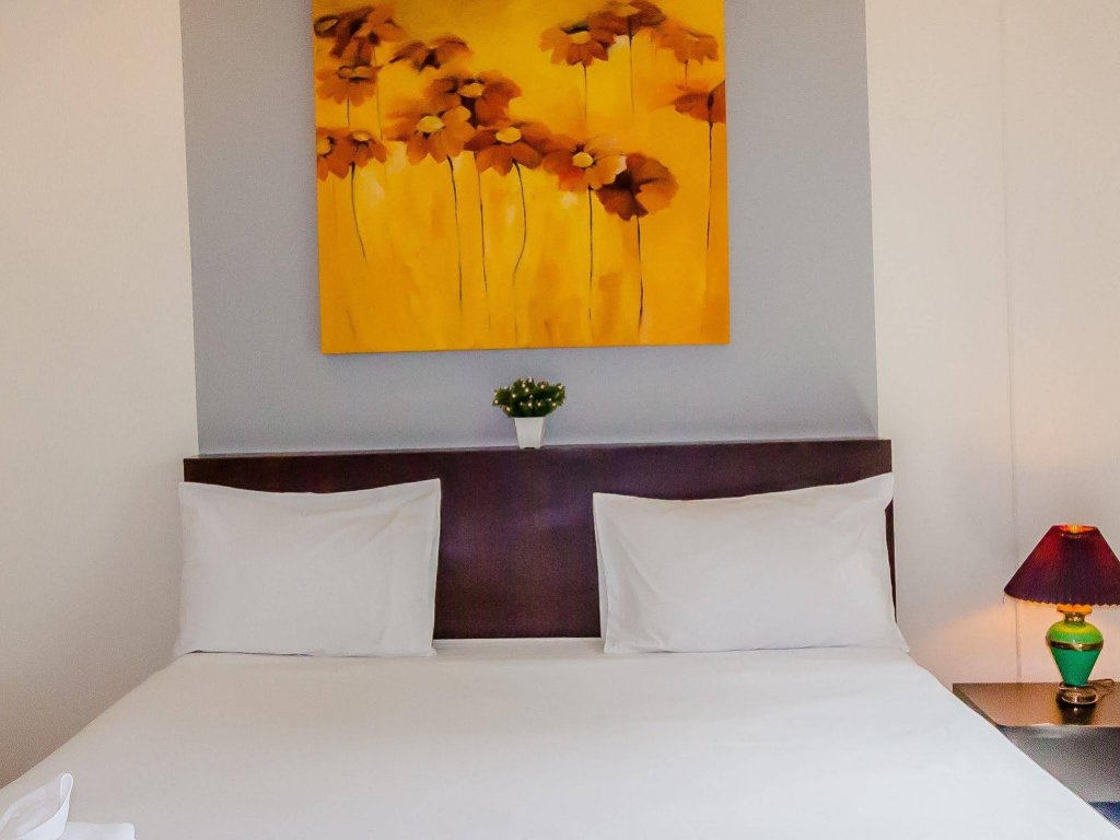 Фото Baan Yuyen Karon Guesthouse