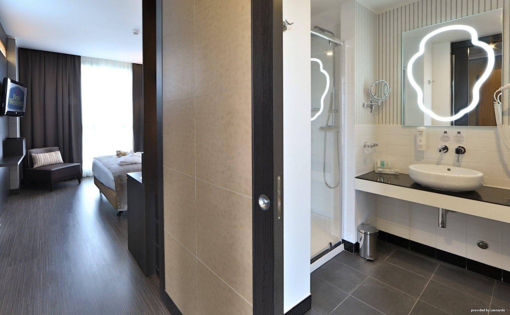 Фото Best Western Premier Chc Airport