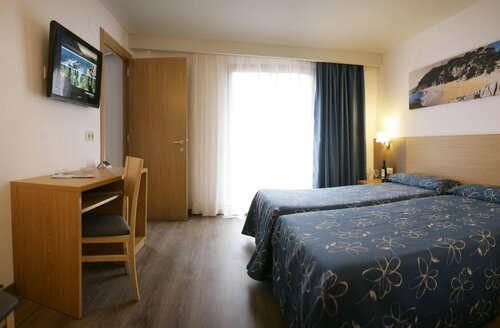 Внешний вид отеля Hotel Acapulco Lloret в Льорет-де-Маре, фото 4