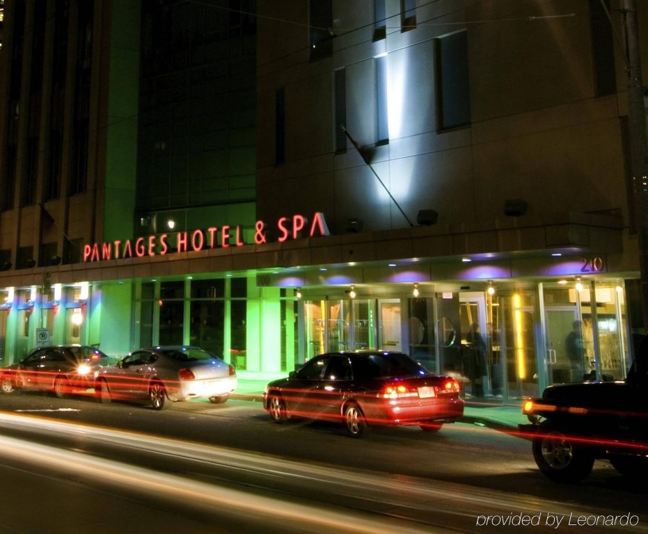 Фото Pantages Hotel Downtown Toronto