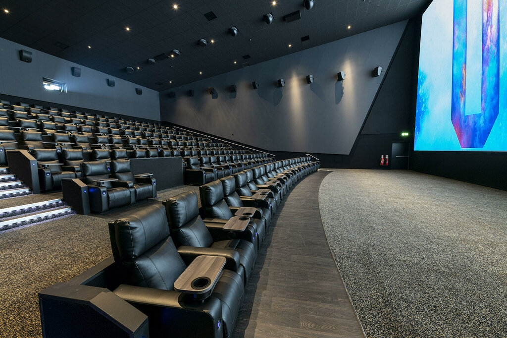 Coffee shop Odeon Luxe Leeds Thorpe Park, England, photo