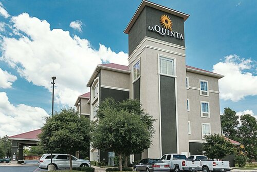 Гостиница La Quinta Inn & Suites by Wyndham San Antonio Northwest в Сан-Антонио