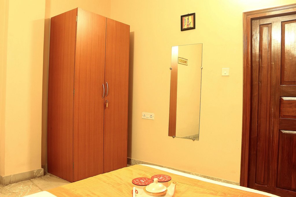 Фото Oyo 1760 Salt Lake Sector 1